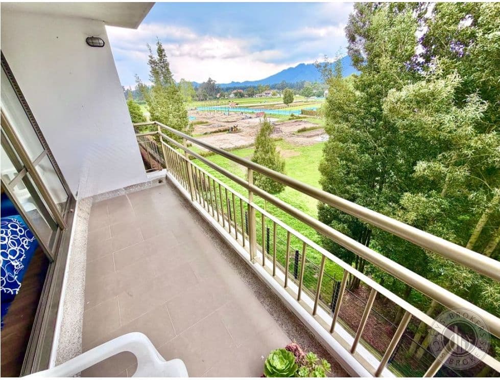 Cajicá apartamento con vista panorámica y 2 parqueaderos - foto 1