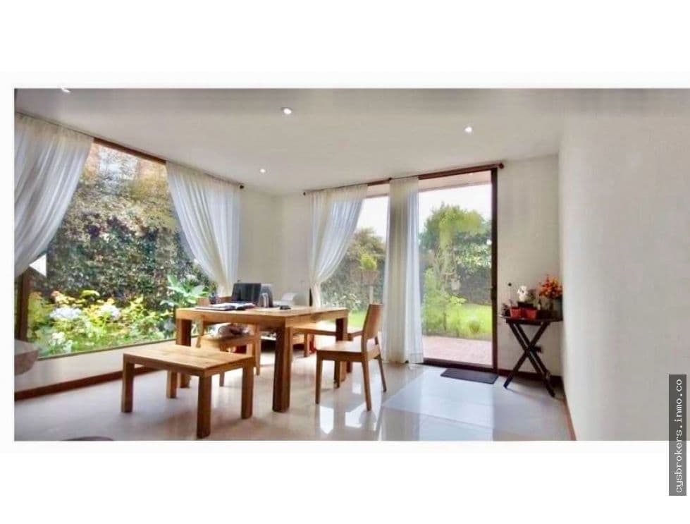 Hermosa casa en milla de oro, con habitación de servicio - foto 1